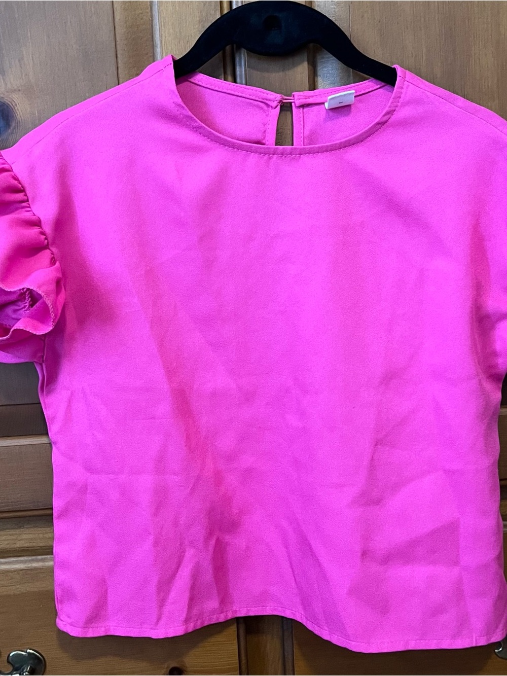 SHEIN Hot Pink Ruffle Sleeve Girls Top